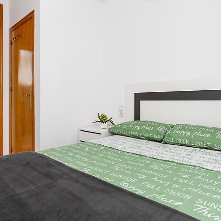Arquitecto Larramendi Apartment Торевиеха Екстериор снимка