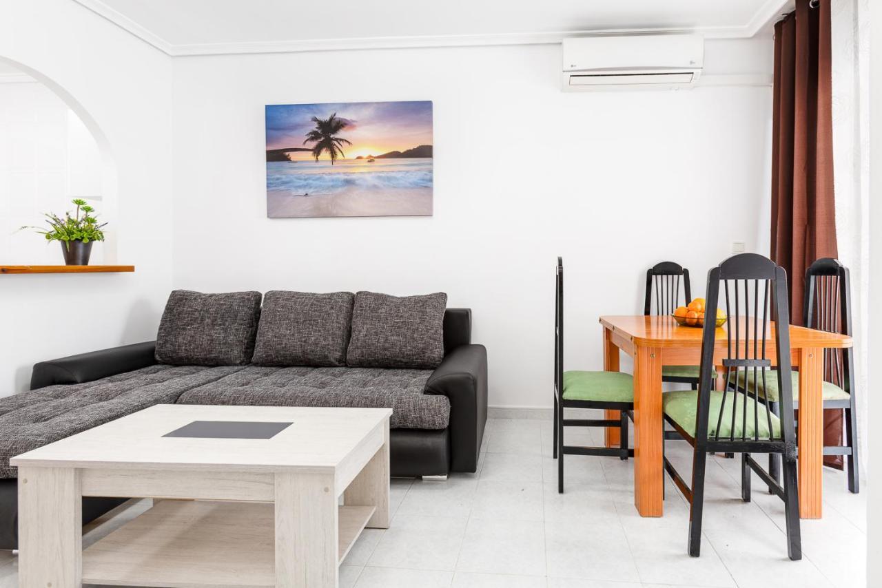 Arquitecto Larramendi Apartment Торевиеха Екстериор снимка