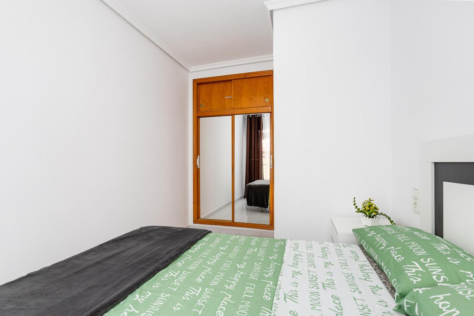 Arquitecto Larramendi Apartment Торевиеха Екстериор снимка